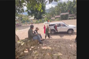 Bảo vệ chùa Linh Ẩn ở Lâm Đồng dùng gậy đánh người bán vé số 