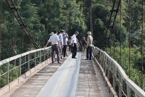 Cầu Lâm Đồng - nghĩa tình cao nguyên Lâm Viên với cao nguyên đá Hà Giang