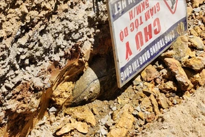 Phát hiện quả bom khi làm đường ở TP Đà Lạt