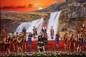 'Tỉnh Lâm Đồng cùng cả nước bước vào kỷ nguyên giàu mạnh, thịnh vượng'