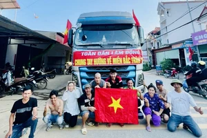 Những chuyến xe mang rau sạch và tấm lòng người dân Lâm Đồng đến với vùng lũ Thái Nguyên