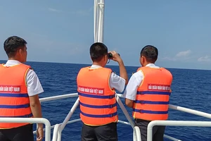 Một thuyền viên mất tích trên biển không rõ nguyên nhân