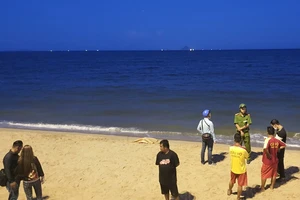 Thi thể nam giới trôi dạt vào bờ biển Nha Trang