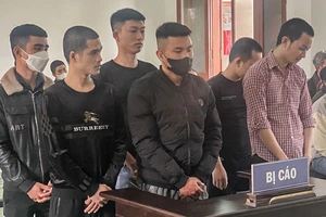 Nhóm thanh niên mang tuýp sắt đi trả thù cho bạn lãnh án