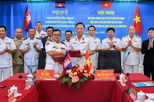 Vùng 5 Hải quân Việt Nam và Căn cứ biển Ream Hải quân Campuchia rút kinh nghiệm tuần tra chung