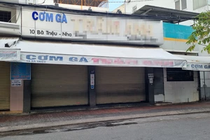 Hơn 200 người nhập viện nghi do ăn cơm gà tại một quán ở Nha Trang