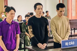 Chém nhau vì không chịu nhậu cùng, người bị thương, kẻ vào tù