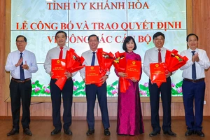 Khánh Hòa điều động, bổ nhiệm nhiều lãnh đạo sở, địa phương