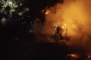 Kho chứa nhang trầm rộng 300 m2 cháy rụi trong đêm