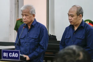 Cựu phó giám đốc trung tâm đăng kiểm Khánh Hoà bị đề nghị 15-17 năm tù 