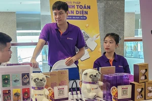 Bàn cách liên kết vùng trong phát triển thương mại điện tử