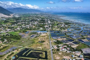 Đề xuất phương án xây sân bay quốc tế thứ 2 ở Khánh Hòa 