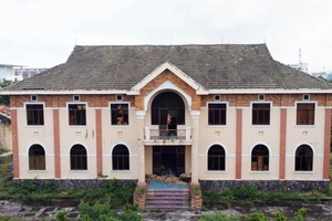 Trụ sở bỏ hoang lãng phí làm 'nóng' nghị trường ở Phú Yên