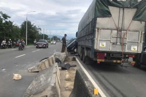 Nguy cơ tai nạn tiếp theo từ các vụ xe tông dải phân cách 