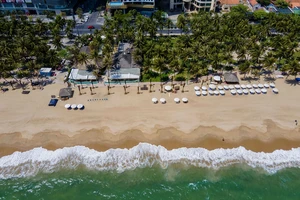 Yêu cầu chấm dứt tình trạng tư nhân cho thuê lại bãi biển Nha Trang 
