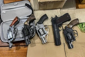 Triệt phá 'xưởng' sản xuất súng, đạn quy mô lớn ở Phú Yên