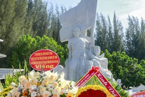 Khu tưởng niệm chiến sĩ Gạc Ma: Địa chỉ đỏ giáo dục truyền thống yêu nước