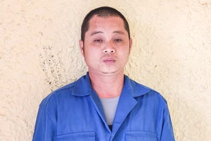 Đang được tại ngoại, bị can tiếp tục bán sổ hồng giả lừa 870 triệu đồng