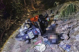 Phát hiện thi thể nam thanh niên ven Quốc lộ 1 với vết thương dài ở cổ