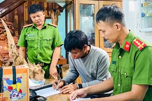 Bắt giữ 2 người chuyên ăn trộm của các tài xế ô tô nghỉ dọc quốc lộ 1