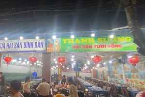 Nha Trang: Kiểm tra 1 quán hải sản, phát hiện nhiều vi phạm