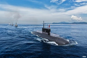 VIDEO: Quân chủng Hải quân chào cờ trên biển mừng Quốc khánh 2-9