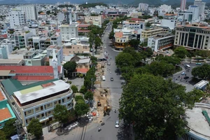 Thi công đường mất an toàn khiến người dân té ngã, doanh nghiệp bị phạt