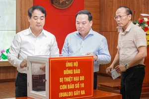 Khánh Hòa quyên góp hơn 2 tỉ đồng ủng hộ đồng bào các tỉnh thiệt hại do bão