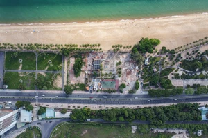 Khu resort chắn biển Nha Trang được tháo dỡ hoàn toàn