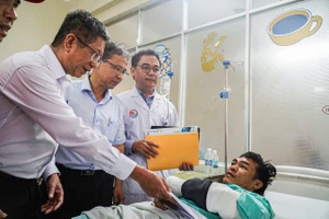 Điều trị miễn phí cho các nạn nhân trong vụ sạt lở trên đèo Khánh Lê 