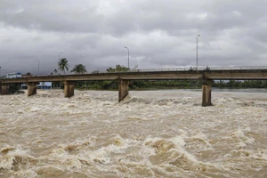 Trời vẫn mưa, hồ xả lũ, dự báo nước sông Cái Nha Trang lên lại