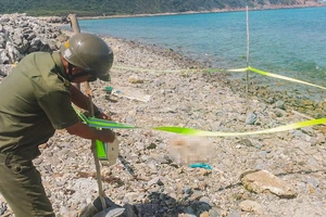 Điều tra vụ một đoạn chân người có vết sẹo dài đang phân hủy