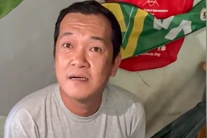 Người đàn ông thò tay vào cốp xe máy trộm 90 triệu đồng