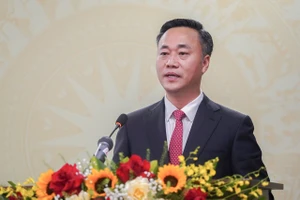 Chân dung tân Chủ tịch UBND tỉnh Khánh Hòa Nguyễn Việt Hùng