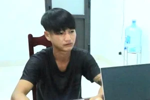 Chợt nhớ thù cũ, dùng lưỡi lê đâm gục bạn nhậu