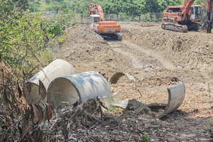 Chủ đầu tư dự án 1.400 tỉ nói gì khi đơn vị thi công đào phá đất người dân?