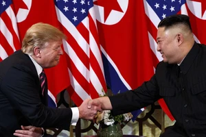 Ông Trump chỉ trích người làm thượng đỉnh Hà Nội thất bại