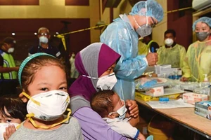 Malaysia đóng cửa 111 trường học vì rò rỉ chất độc