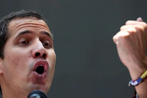 Ông Guaido sắp ‘hành động chiến thuật’ chống ông Maduro