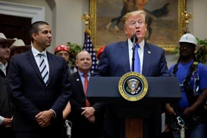 Ông Trump công bố sáng kiến 5G mới - cuộc đua ‘Mỹ phải thắng'