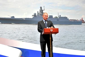 Nga khoe tàu ngầm dài nhất thế giới mang siêu ngư lôi Poseidon