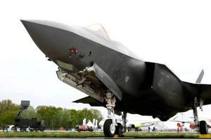 Nhật Bản vẫn chưa xác định vị trí tiêm kích F-35 rơi