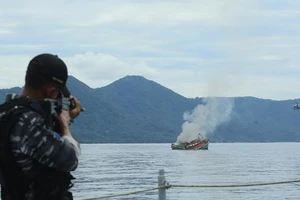 38 tàu đánh cá mang cờ Việt Nam sắp bị Indonesia bắn chìm