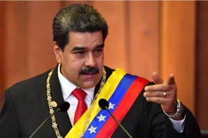 Cảnh sát Mỹ tiến vào sứ quán Venezuela: Ông Maduro lên tiếng