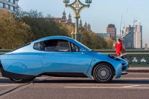 Rasa- mẫu xe điện chạy bằng năng lượng hydro của Anh. Ảnh: CNN