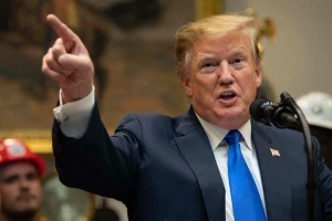 Ông Trump nói mình đang cải thiện quan hệ thương mại Mỹ-Trung