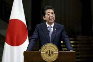 Thủ tướng Shinzo Abe tìm cách xoa dịu căng thẳng Mỹ-Iran