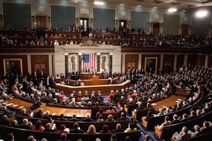 Thượng viện Mỹ thông qua dự luật quốc phòng 750 tỉ USD