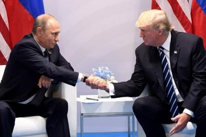 Ông Trump cảnh báo ông Putin không can thiệp bầu cử Mỹ