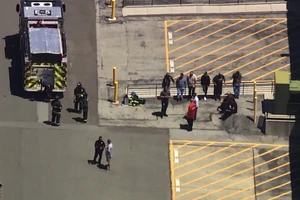 Tấn công bằng khí độc, Facebook sơ tán khẩn cấp bốn toà nhà